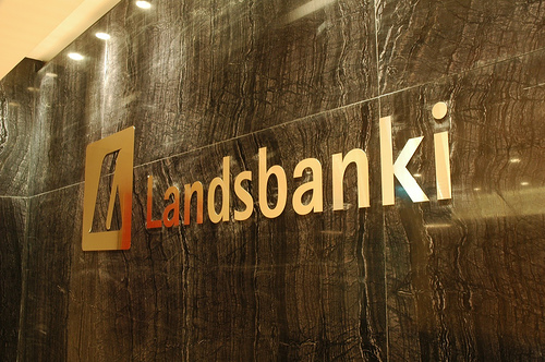 http://www.altrenotizie.org/images/stories/2013-2/landsbanki.jpg