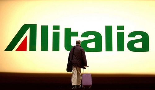 http://www.altrenotizie.org/images/stories/2013-4/clienti-alitalia-2.jpg